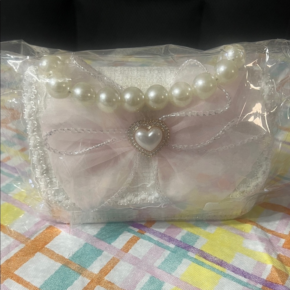 Elegant Pearl-Embellished Kids Bag